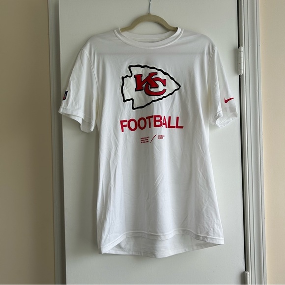 Nike Dri-Fit Kansas City Chiefs Tee Size Medium - Picture 1 of 6